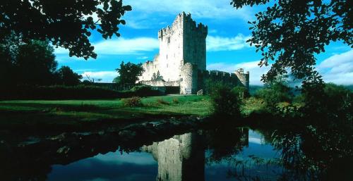 ireland castle tours luxury